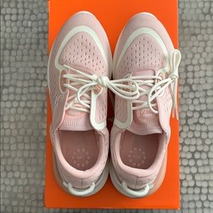 Women's Running Shoe Nike Joyride Dual Run Size 8